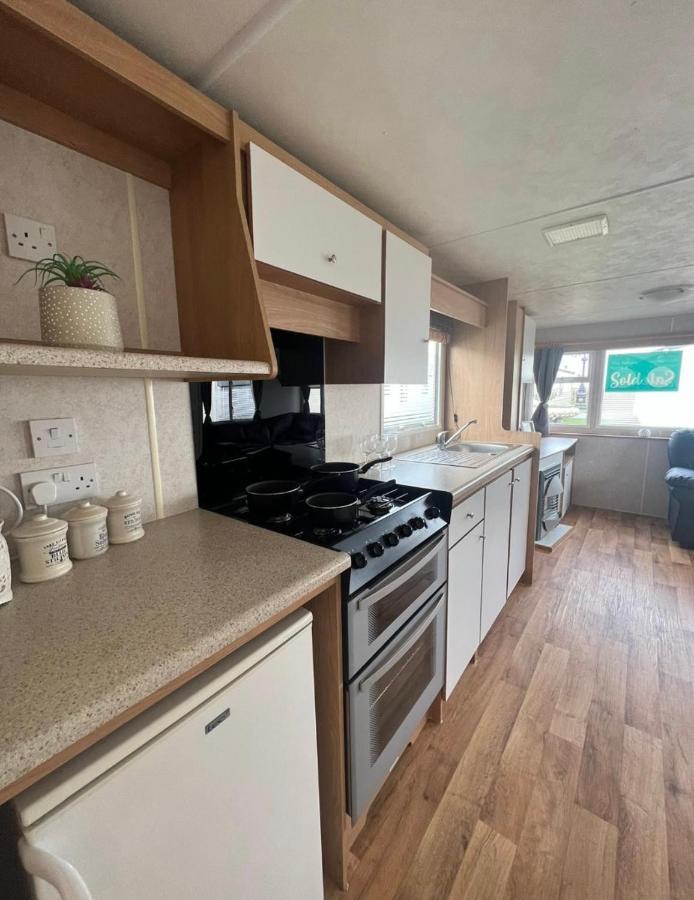 4 Berth Lido Beach Prestatyn Eksteriør billede